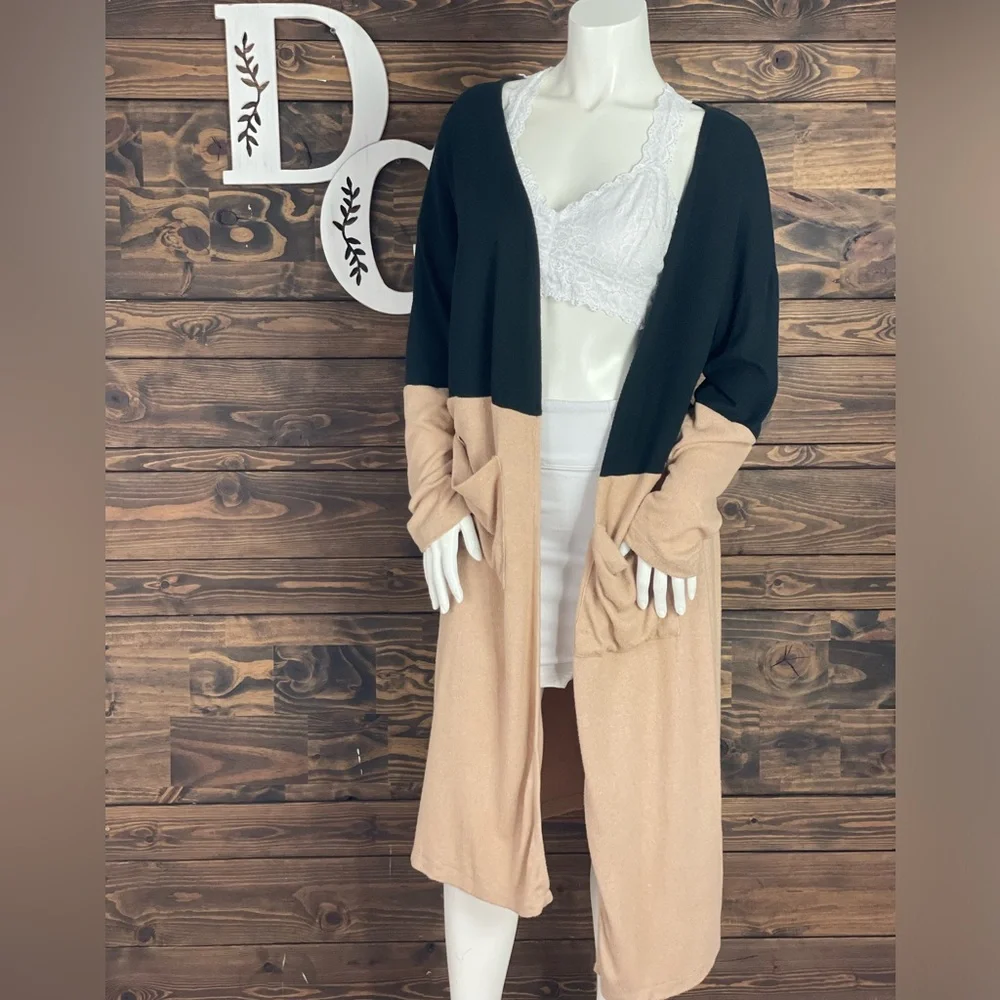 Bobeau |‎ Colorblock Knitted Long Duster Cardigan Black Tan Plush Sweater - Picture 10 of 11